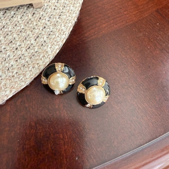 Vintage Pierced Earrings - Picture 1 of 3